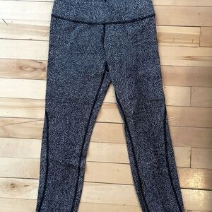 Lululemon Wunder Under Sculpt Black and Gray Patterned Leggings XS